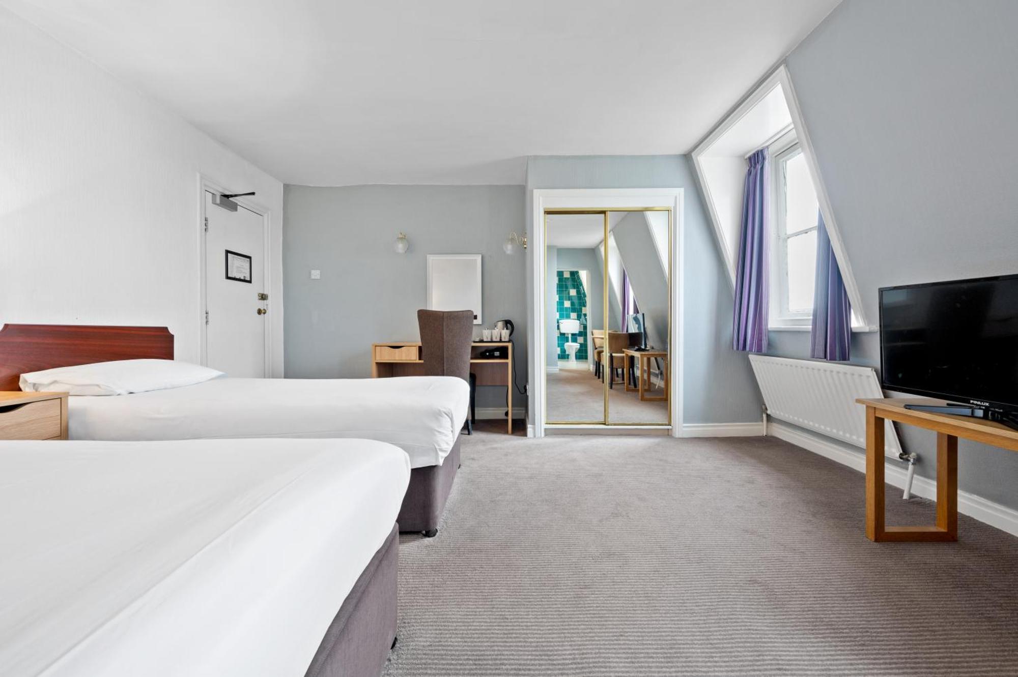 Royal Whitby Hotel Ruang foto